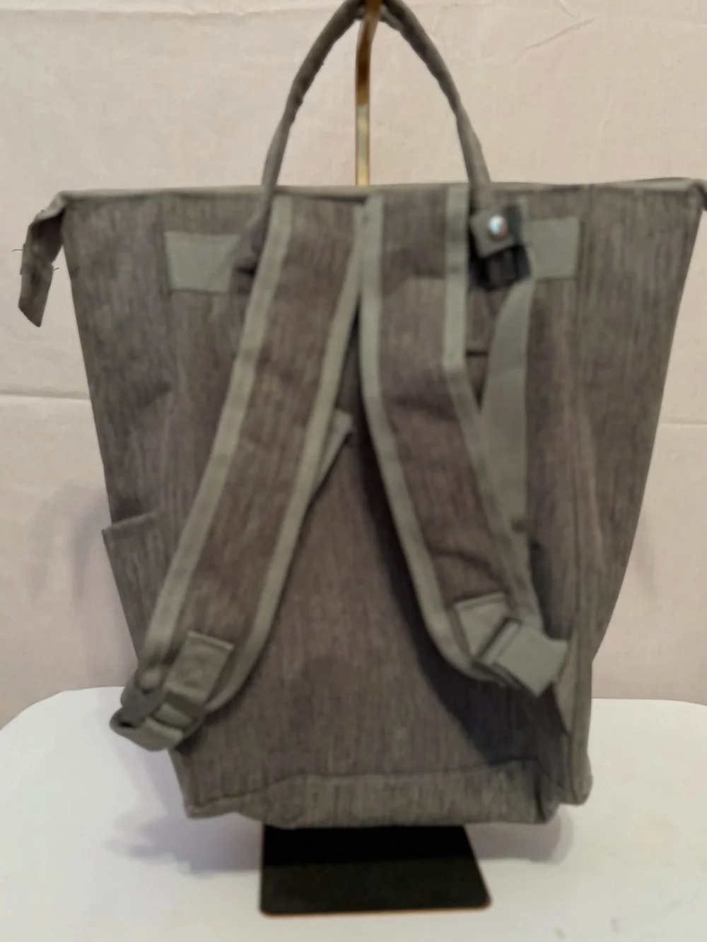Wonderbag Diaper Bag Travel Backpack with insulated bottle pockets.